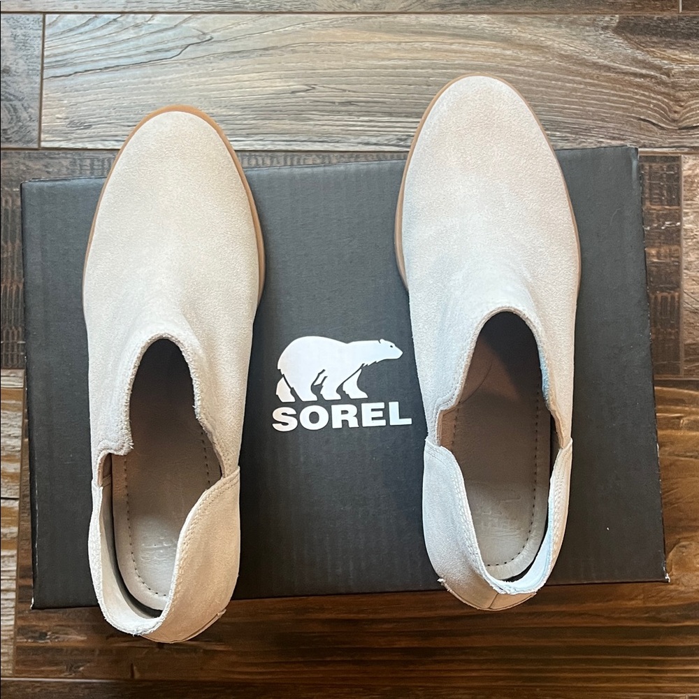 Sorel Women's Light Tan Ankle Booties